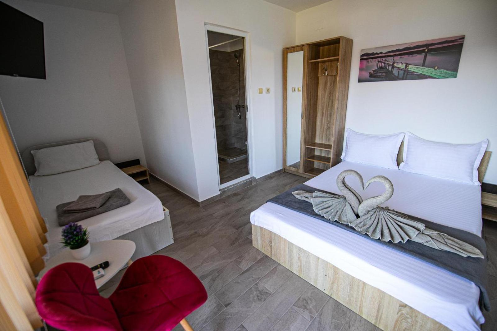 Hotel Casa Jessi à Două Mai Extérieur photo