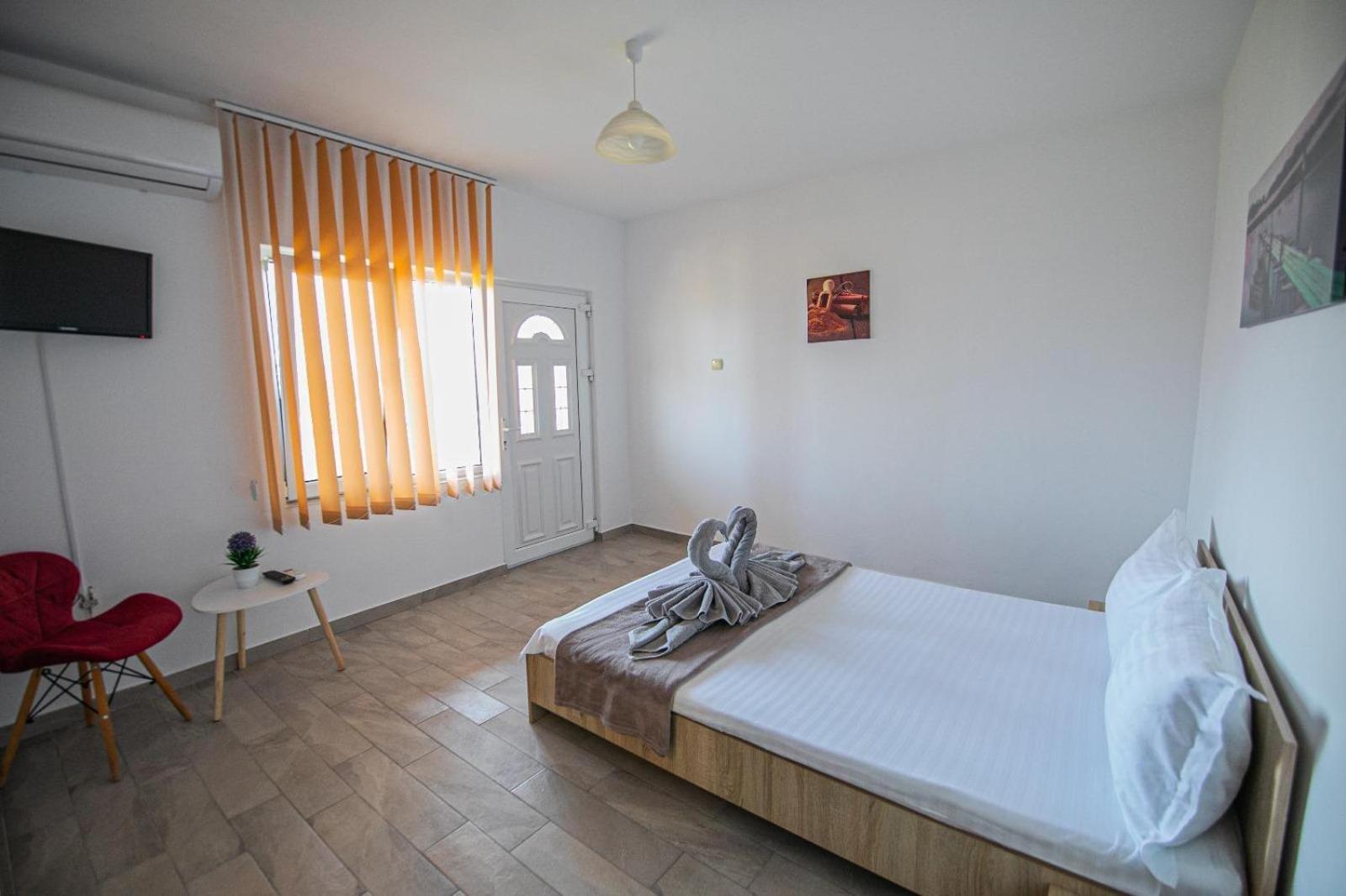 Hotel Casa Jessi à Două Mai Extérieur photo